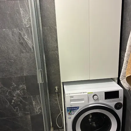 Near Mrbricolage דירה *